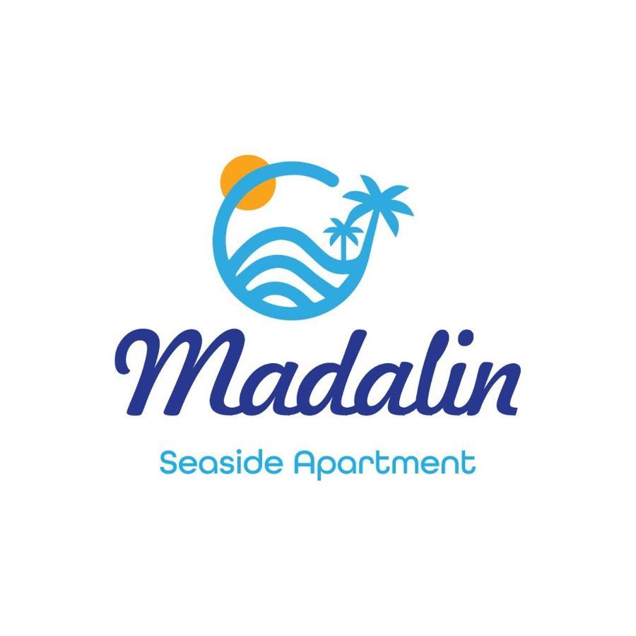 Madalin Seaside Apartment Vlore Exterior photo