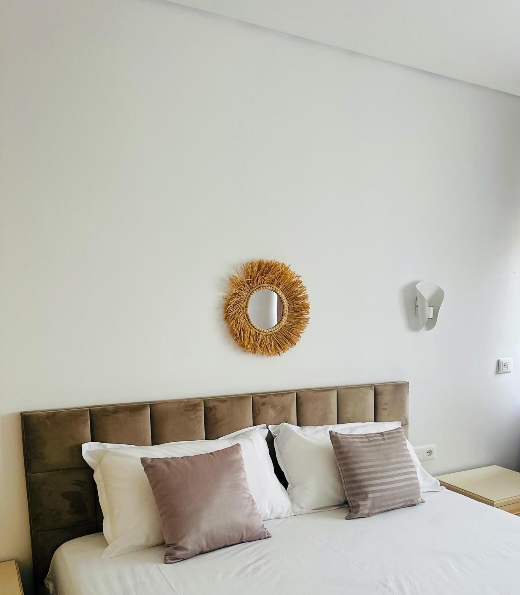 Madalin Seaside Apartment Vlore Exterior photo